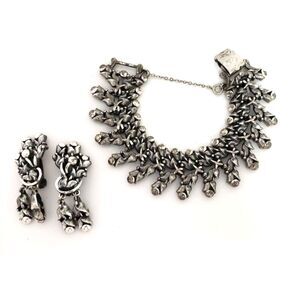 Rare Vintage Tortolani Demi Parure Bracelet & Clip-on Earrings Set